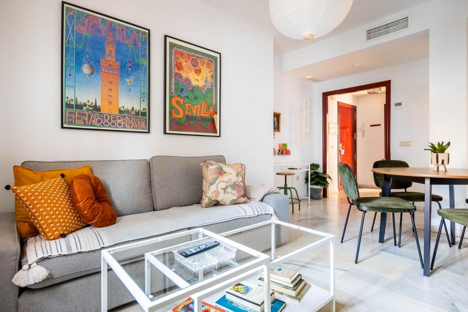 Piso Con Patio Privado Y Parking Nervion Sevilla Eksteriør bilde